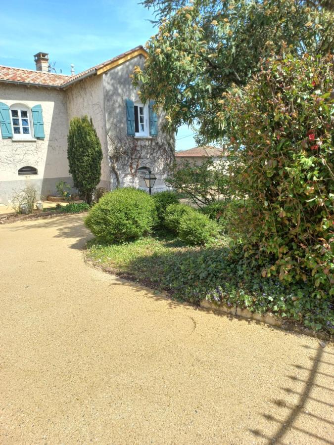 L'Eglantyne Panzió La Chapelle-de-Guinchay Kültér fotó